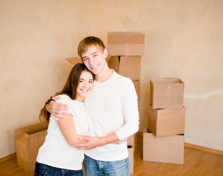 Professional man and van loading and unloading service in Crystal Palace