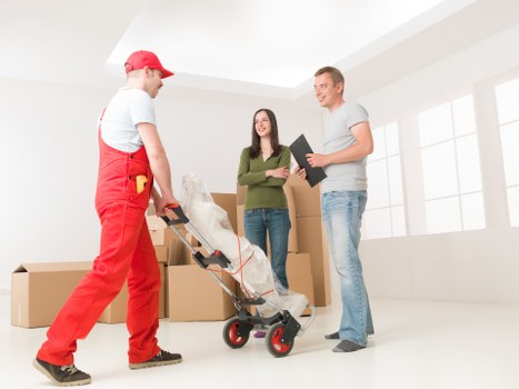 Customer raising a removals complaint at the start of the process